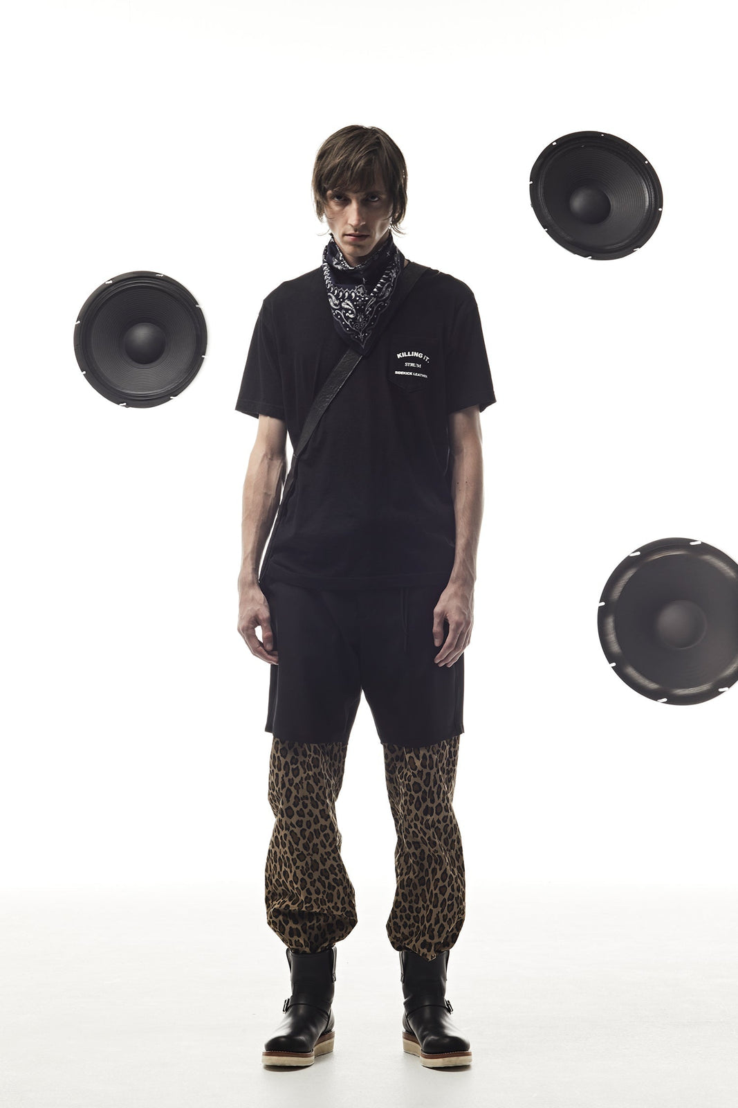 LOOK 23
