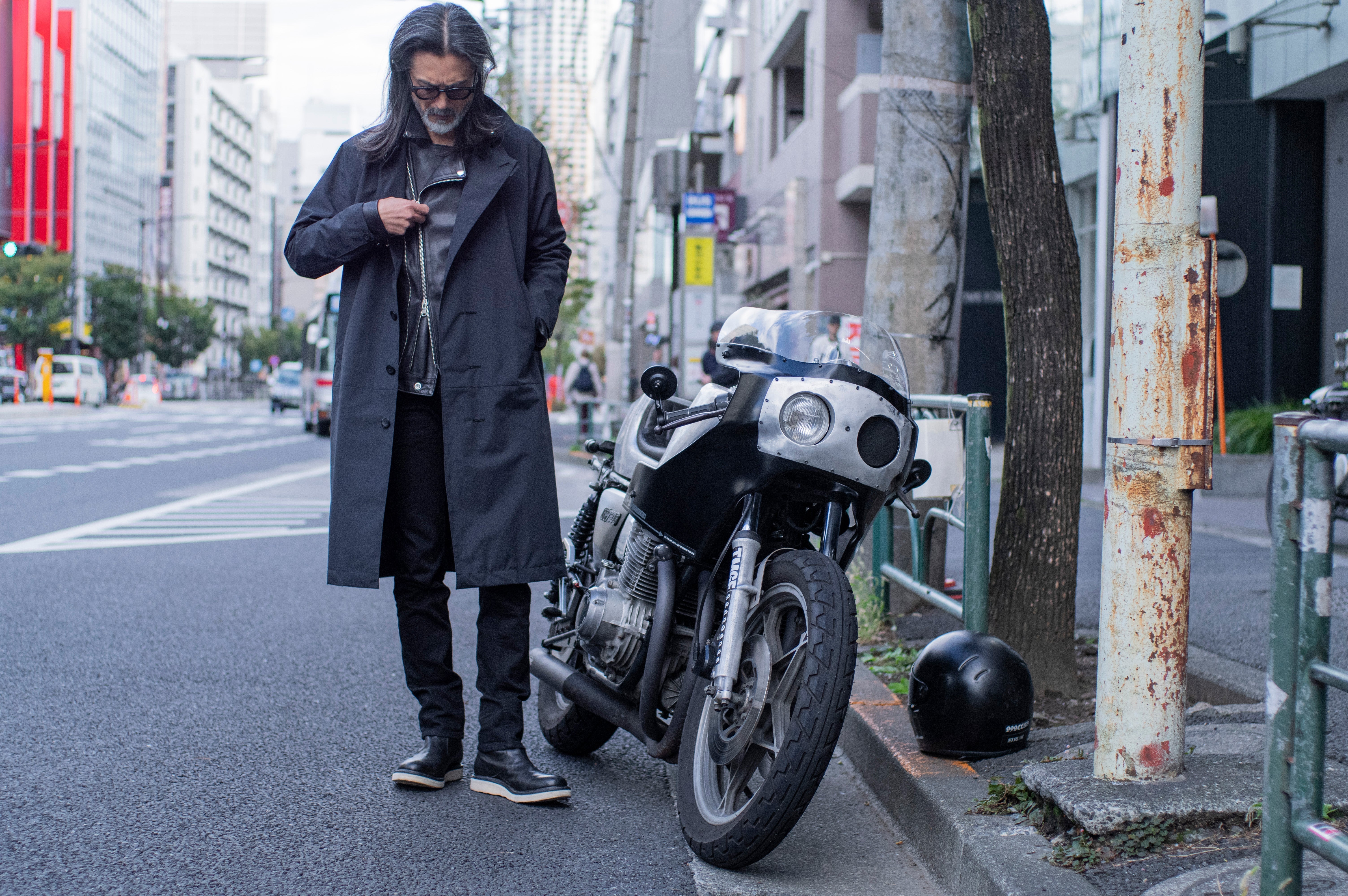 バイクと街を自在に駆ける、STRUMらしいレザースタイル – STRUM OFFICIAL