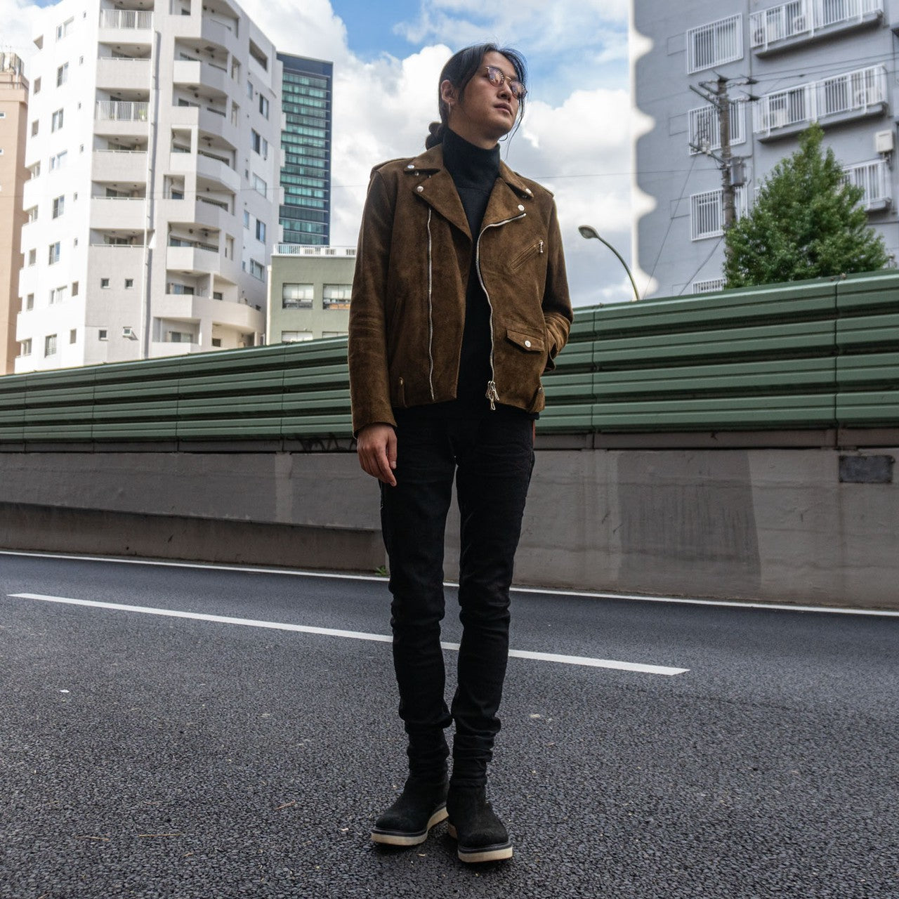 新作のホーススエード『 JOEY 』を使った秋の革ジャンコーディネート。