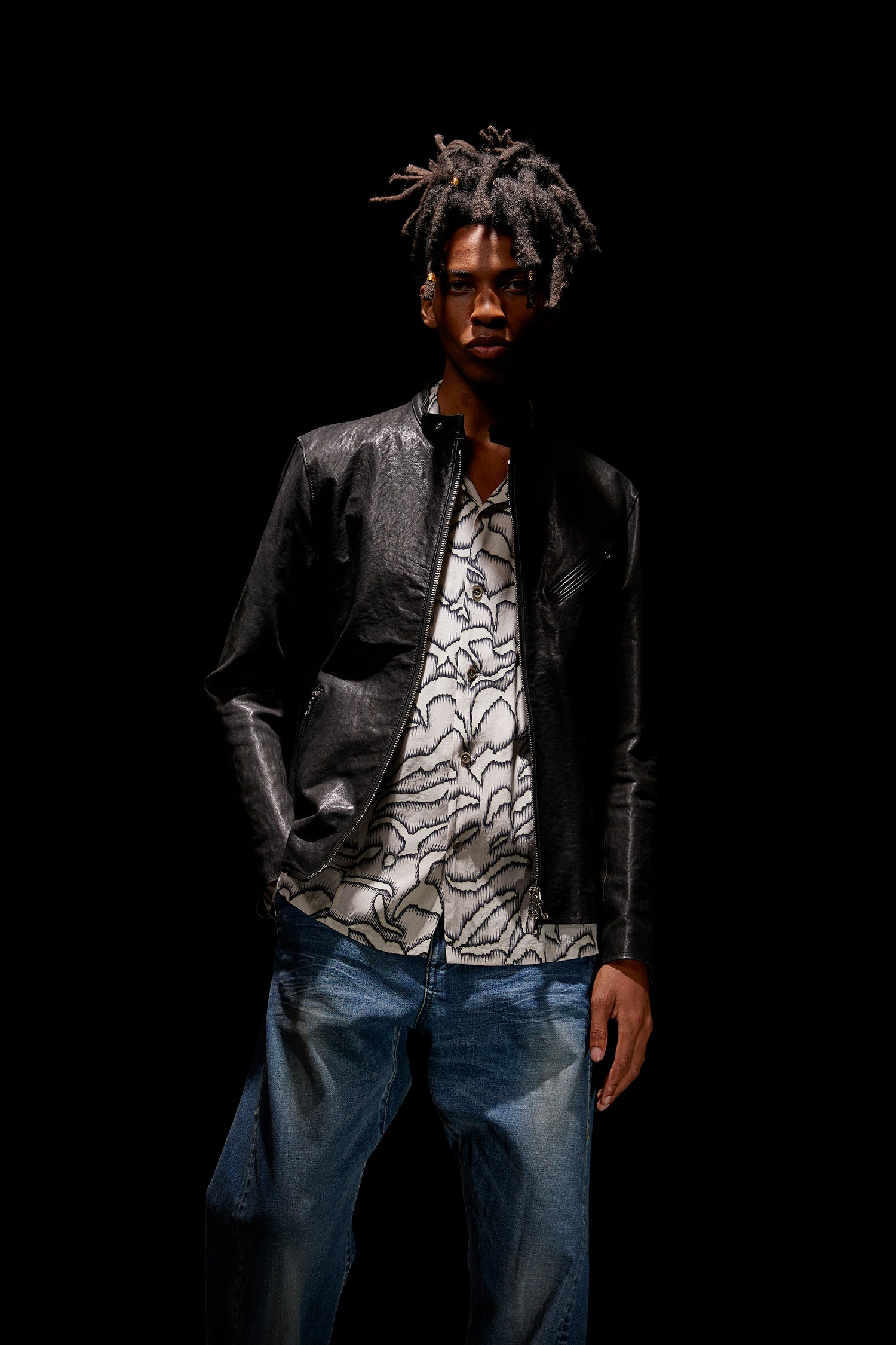 Load image into Gallery viewer, Cupra rayon print L/S open collar shirt - WHITE