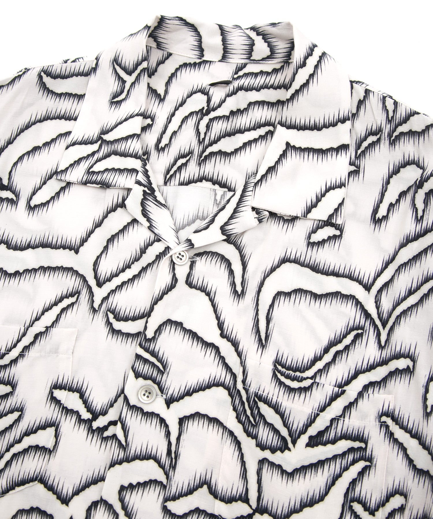 Load image into Gallery viewer, Cupra rayon print L/S open collar shirt - WHITE