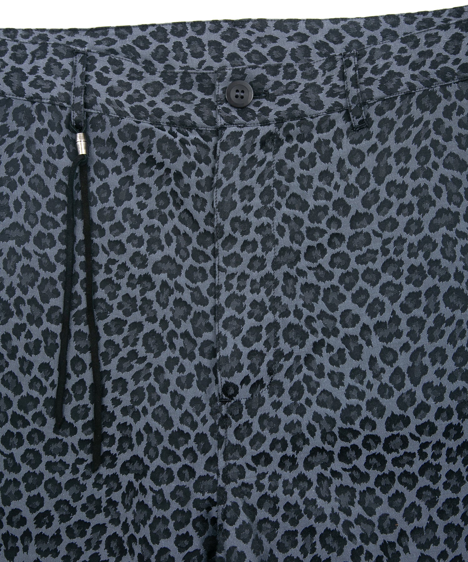 Load image into Gallery viewer, Nylon Cotton Two-Bath Dyed Leopard Jacquard Shorts - GRAY