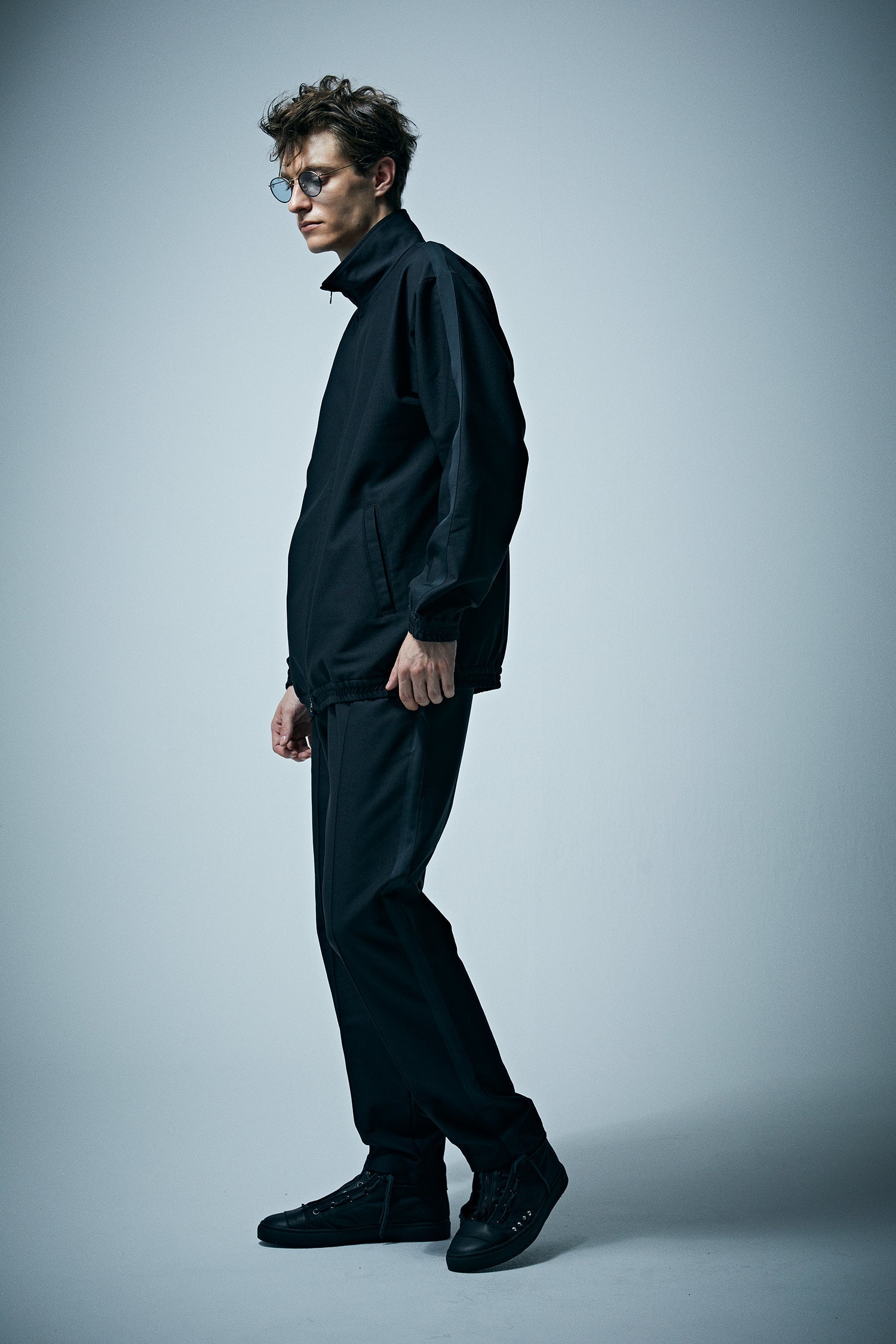 Load image into Gallery viewer, Polyester Cupra Nylon Jersey Track Tapered Pants - BLACK