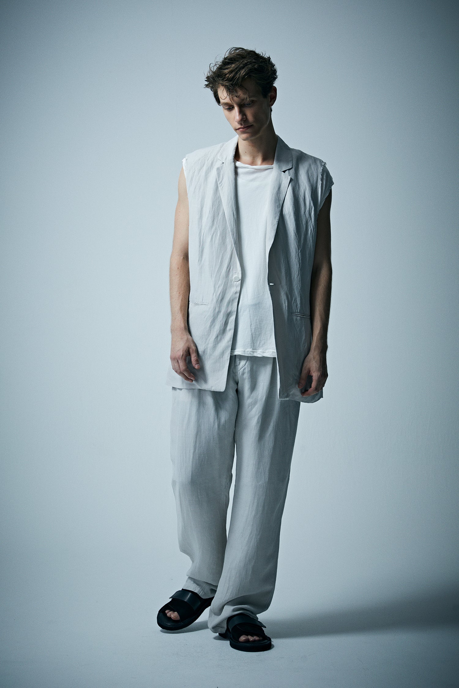 Load image into Gallery viewer, Washer Dyed Rayon&Linen Cloth Tailored Vest - ASH