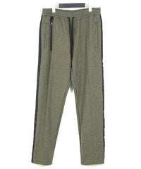 Load image into Gallery viewer, Poly-Rayon Stretch Dobby Track Tapered Pants - YELLOW x NAVY