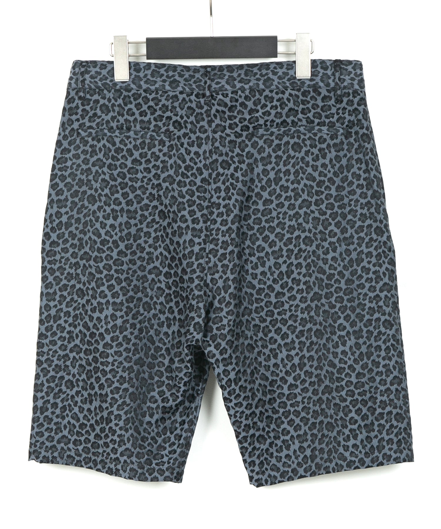 Load image into Gallery viewer, Nylon Cotton Two-Bath Dyed Leopard Jacquard Shorts - GRAY