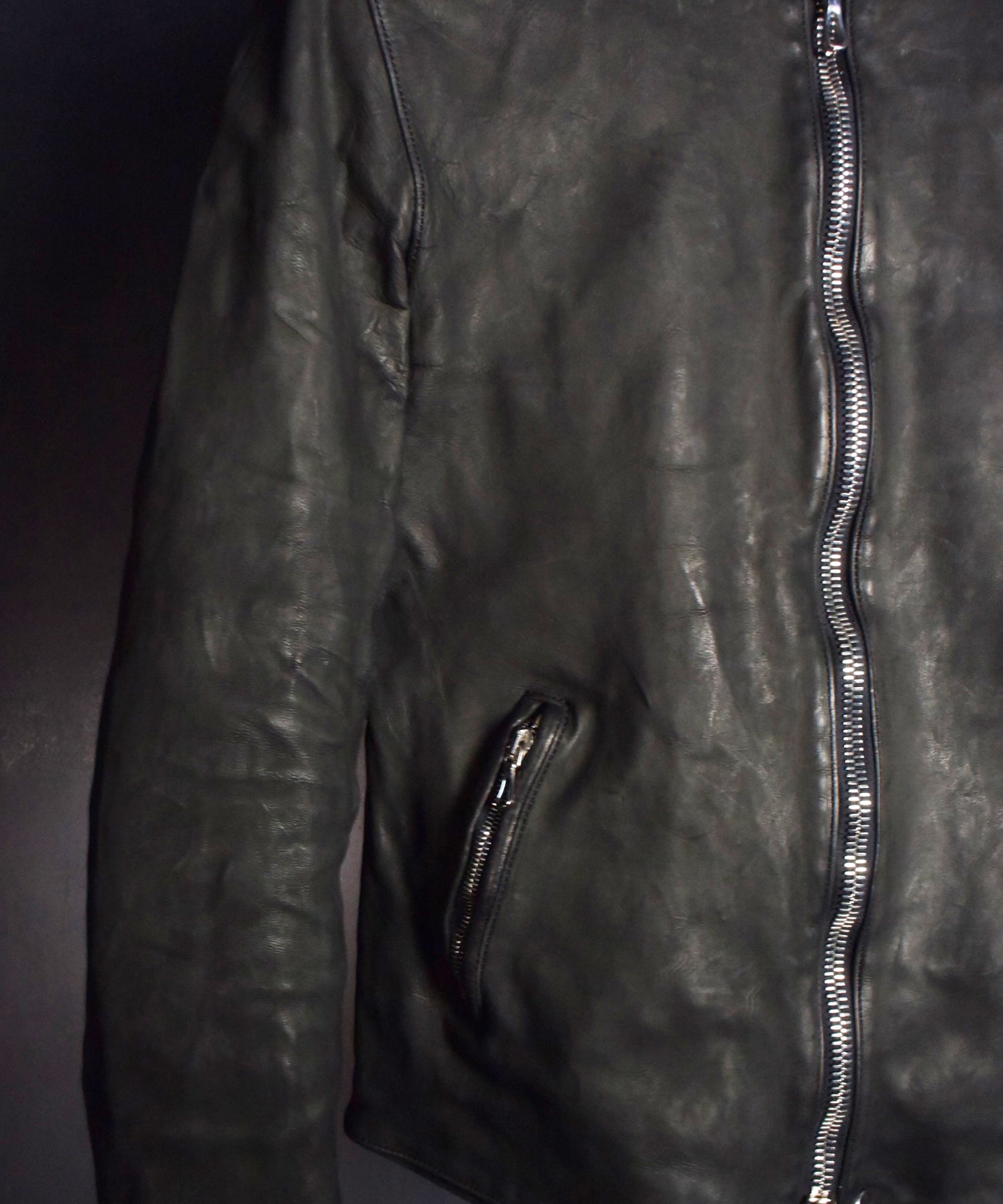 Load image into Gallery viewer, Domestic Vegetable Full Tanned Calf Skin Garment Dyed Single Riders Jacket / Black