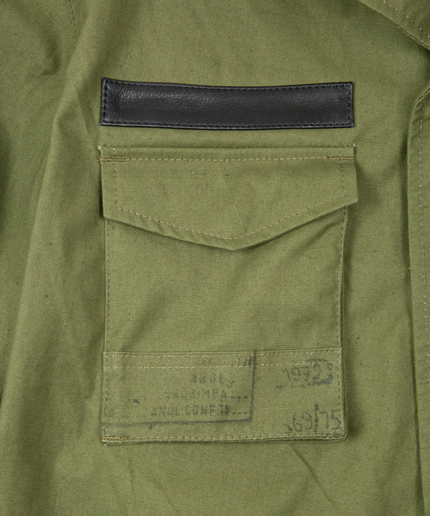 Load image into Gallery viewer, Japan Steer hide&French Military Dead Stock Poncho Combination Blouson - BLACK × KHAKI