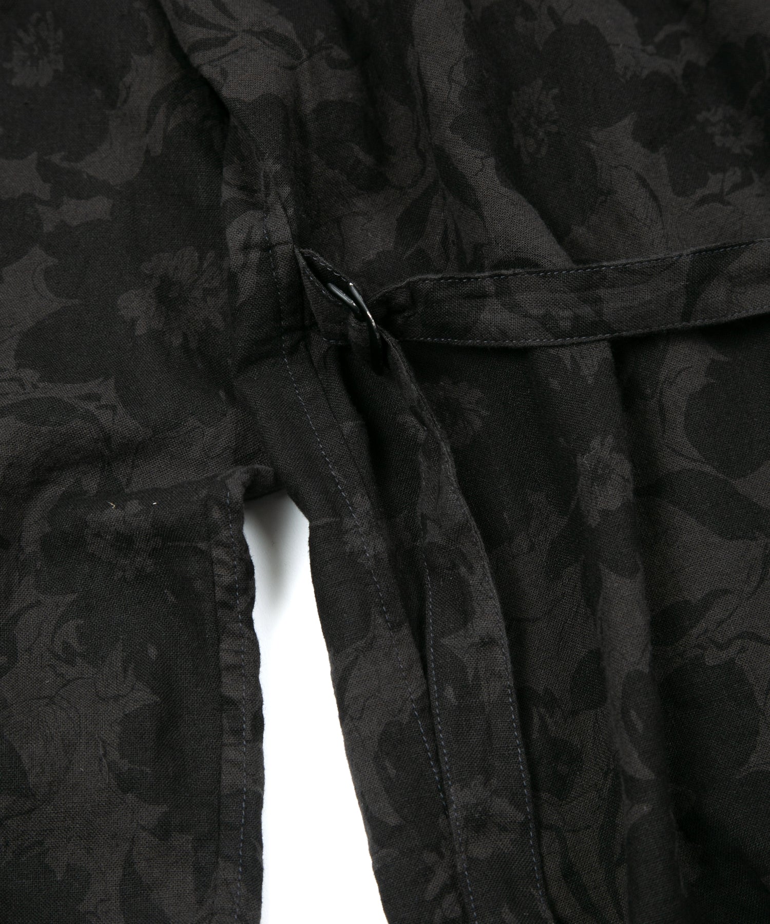 Load image into Gallery viewer, Flower Printed Cotton Linen Long Cardigan - GRAY×BLACK