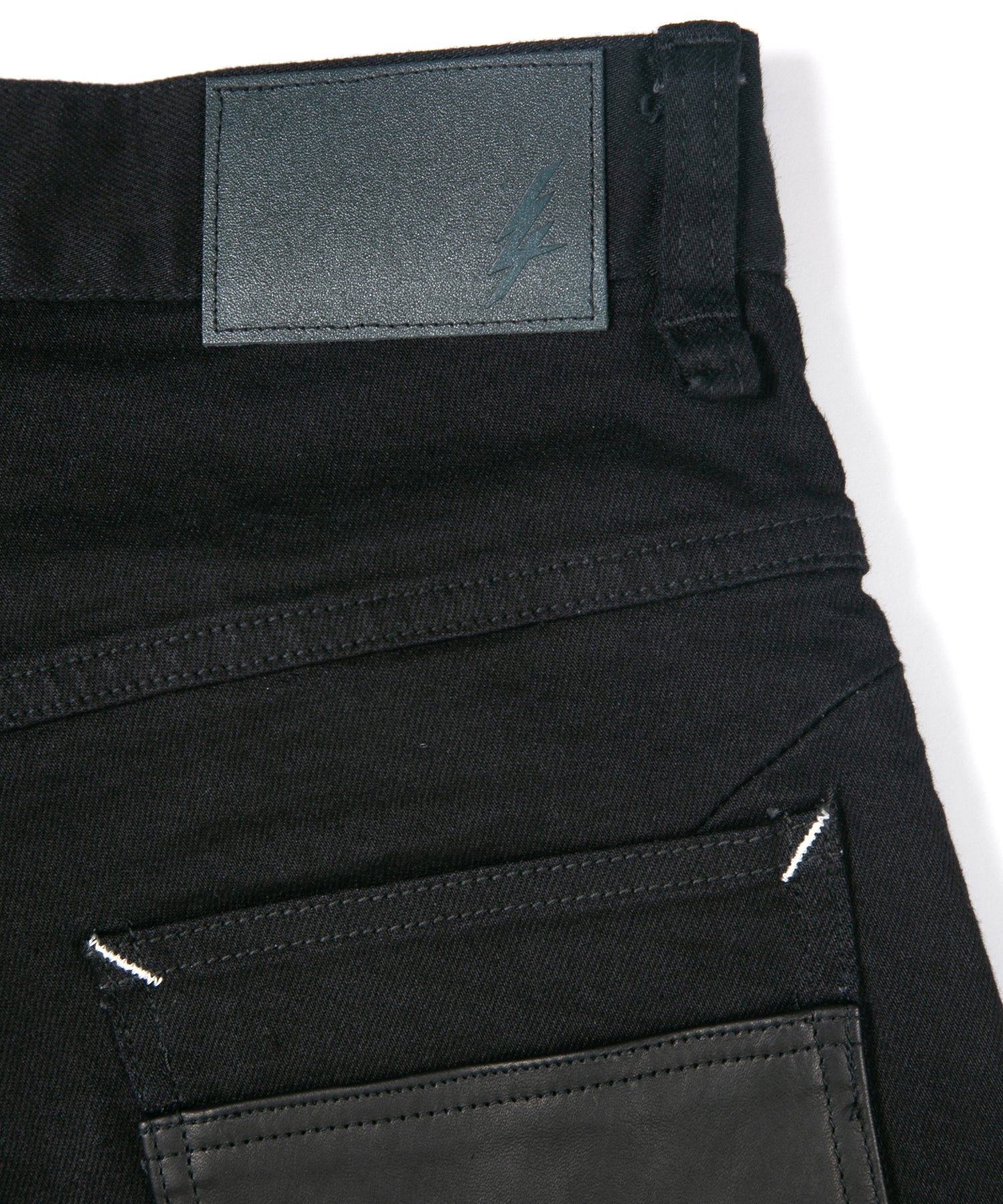 Load image into Gallery viewer, 11oz Organic Cotton Stretch Denim "TIGHT JOE" Tight Straight Jeans ONE WASH & LEATHER W KNEES , POCKET / BLACK