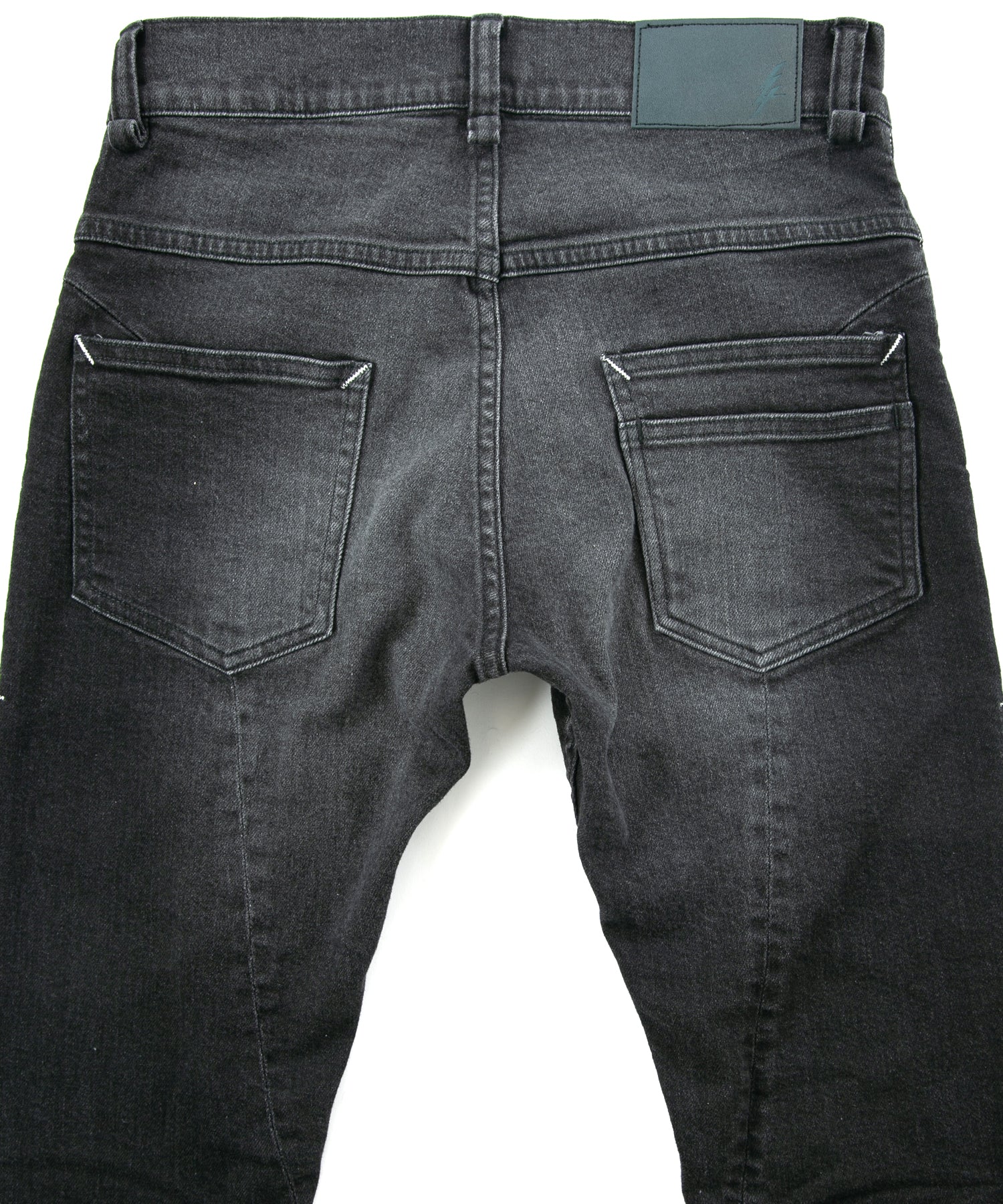 Load image into Gallery viewer, 11oz Organic Cotton Stretch Denim "TIGHT JOE" Tight Straight Jeans USED PROCESSING / BLACK