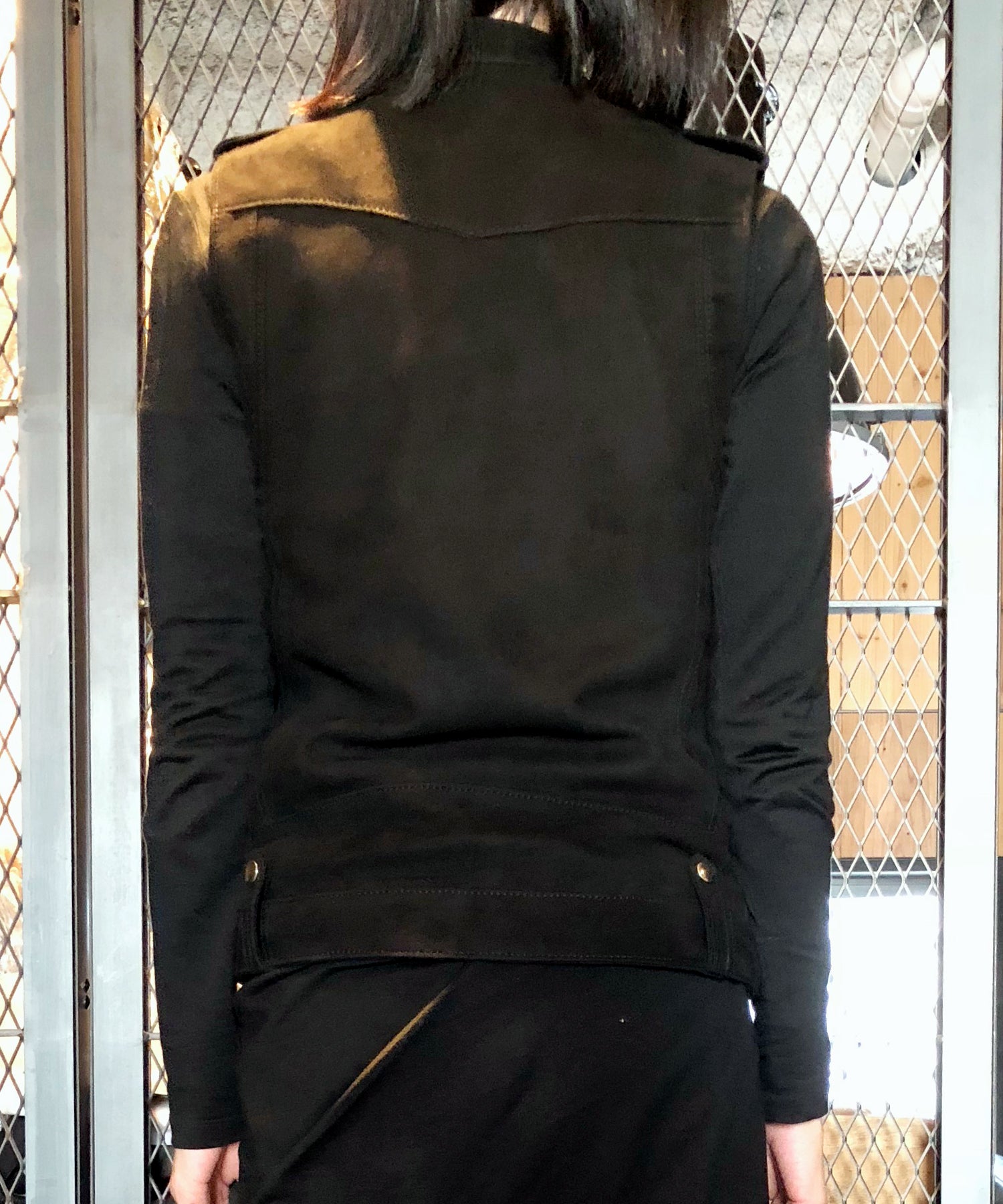 Load image into Gallery viewer, Lucinda Highland Lamb Silky Suede Vest / Black