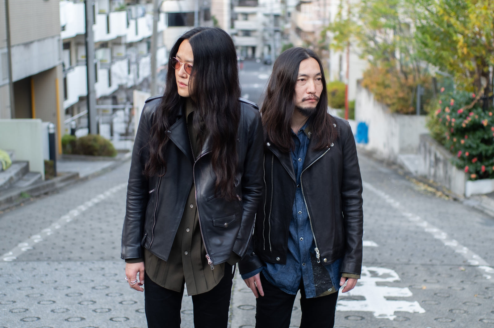 【革ジャン × シャツ特集：第一弾】シャツ次第で広がる、レザースタイルの振り幅