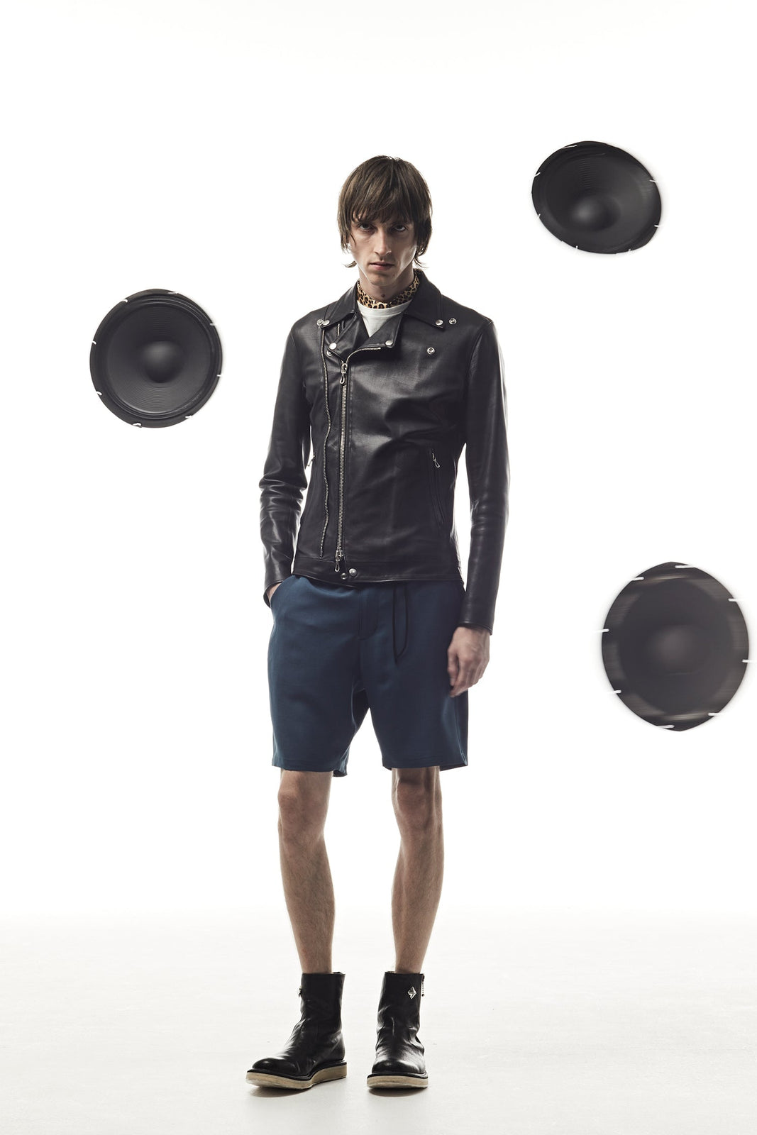 LOOK 06