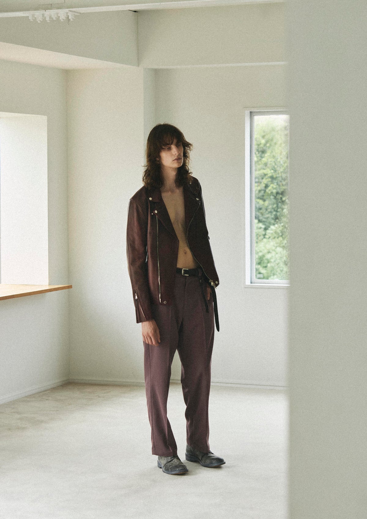 LOOK 02