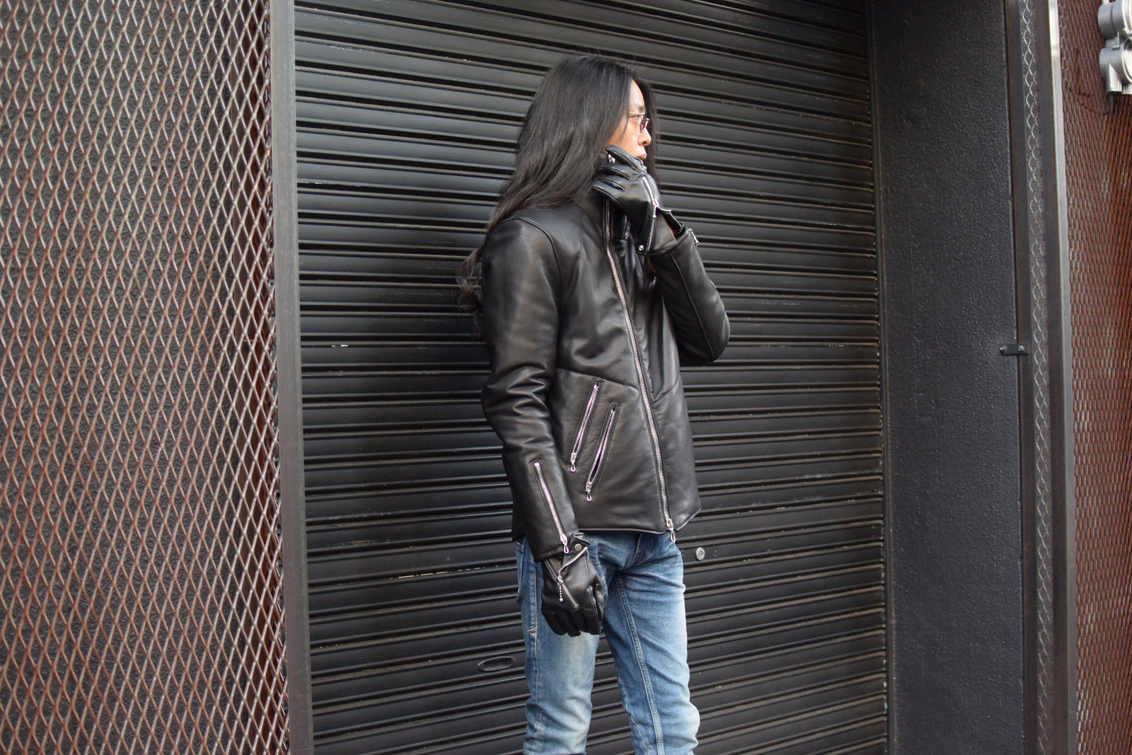 The best winter outerwear: wear a leather down blouson!