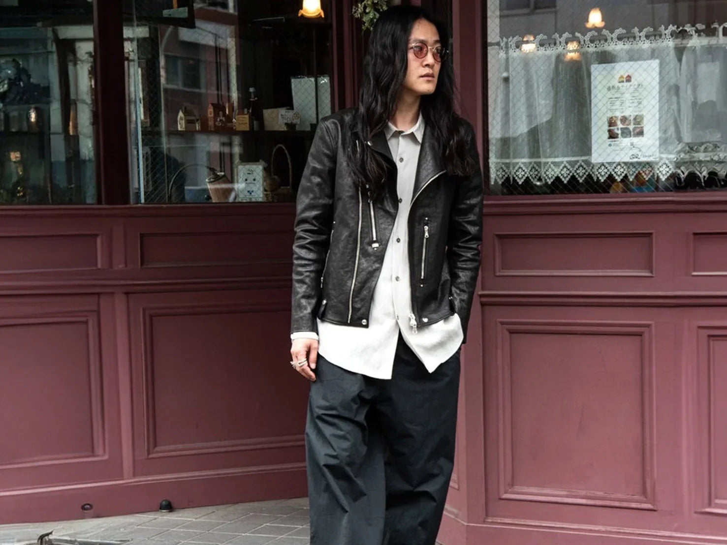 最終価格STRUM フルタンニン ピット鞣しシュリンク ホースハイドWAX仕上げ フルタンニン ピット鞣し シュリンク ホースハイド WAX仕上げ