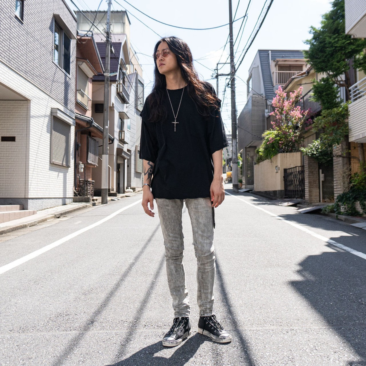 Men's summer "black T-shirt" coordination!