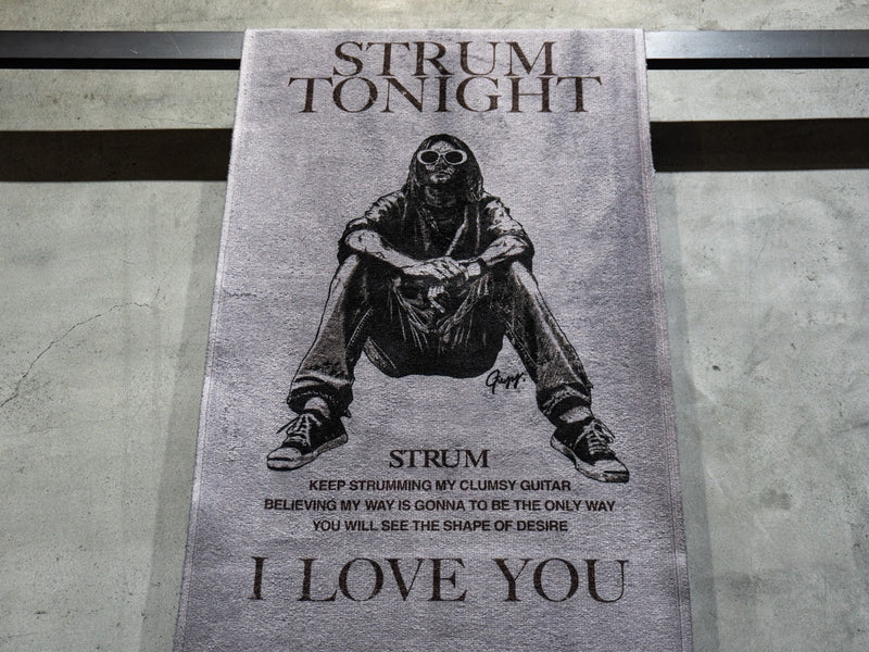 STRUM ORIGINAL TOWEL PRESENT CAMPAIGN