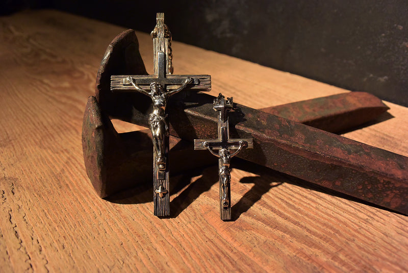 STRUM Tiny Cross Necklace 発売！！