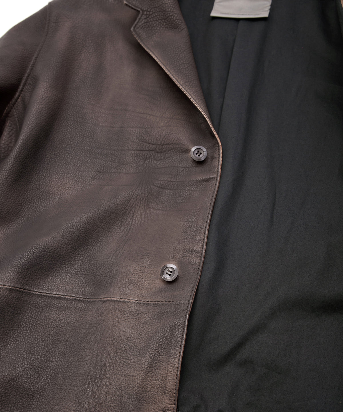 白鞣し × ベジタブルタンニン鞣し カーフ スキン Burning dyed - 燃焼製品染め SIXX ミドルコート - IRON RUST