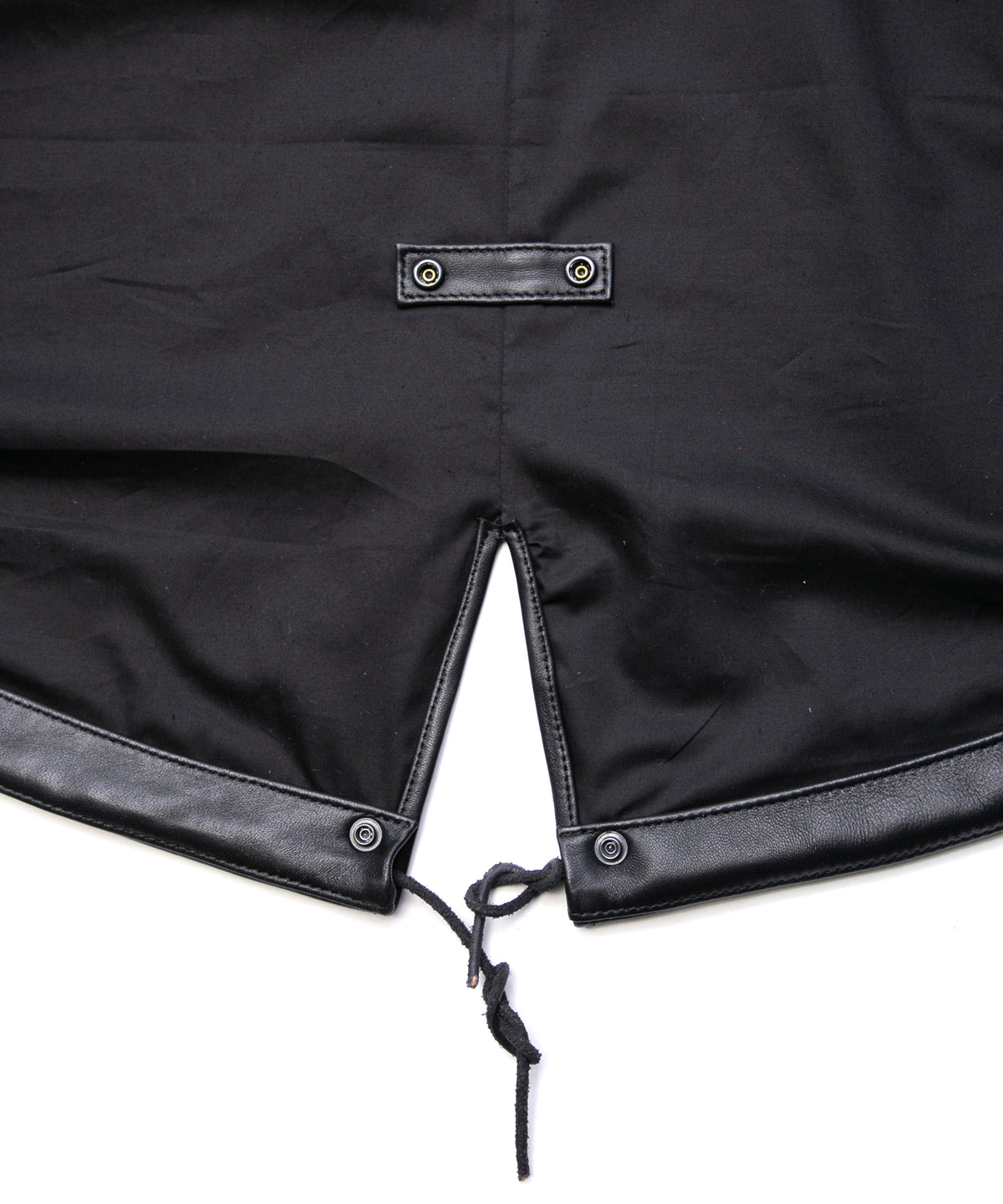 モンゴル ラム RUMBLE [DARK] フィッシュテールコート - BLACK