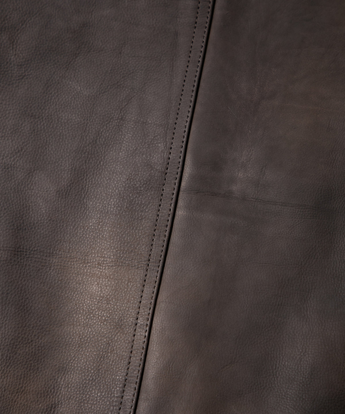 ハイブリッド タンニン鞣し カーフスキン 燃焼製品染め Burning Dyed  RUMBLE フィッシュテールコート - MILITARY BLACK