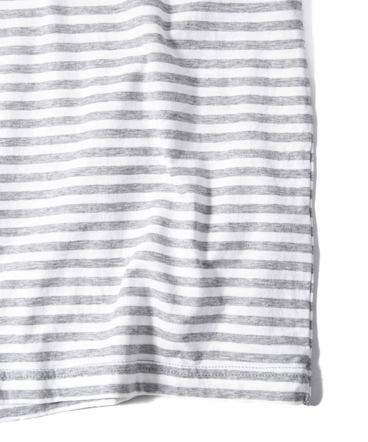ボーダー強撚天竺 クルーネック Tシャツ（ジャストフィット） - GRAY × WHITE
