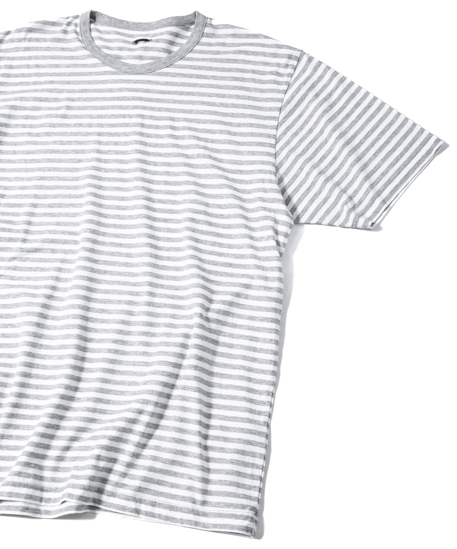 画像をギャラリービューアに読み込む, ボーダー強撚天竺 クルーネック Tシャツ（ジャストフィット） - GRAY × WHITE