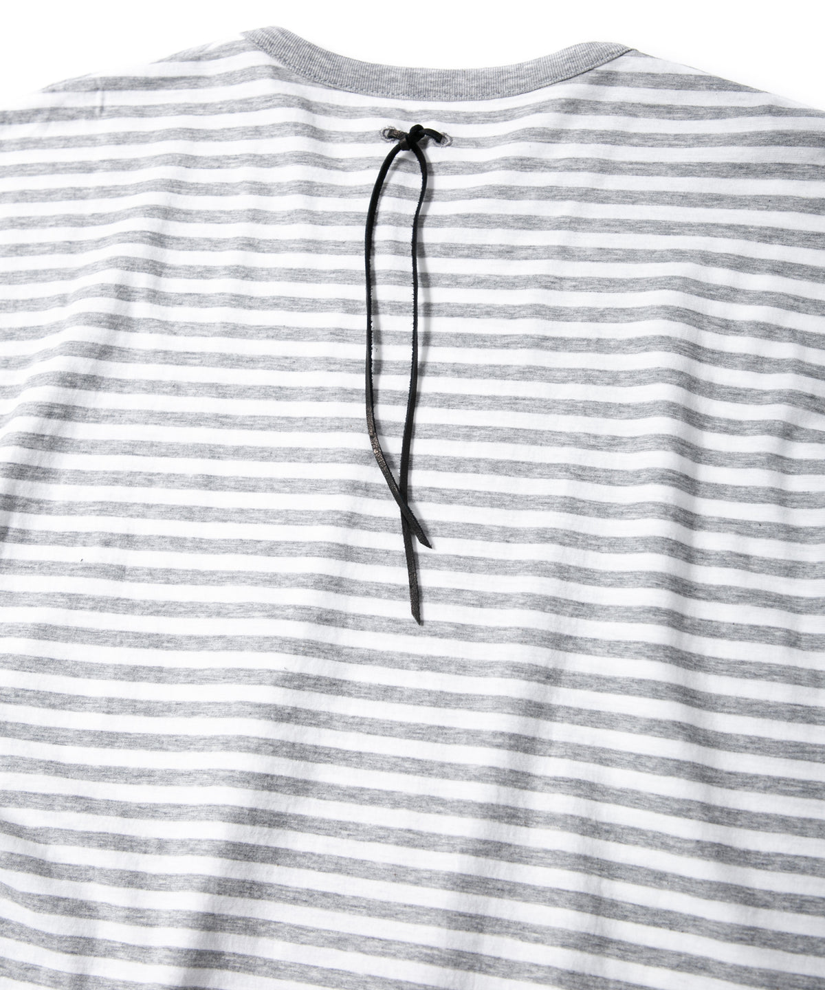 ボーダー強撚天竺 クルーネック Tシャツ（ジャストフィット） - GRAY × WHITE