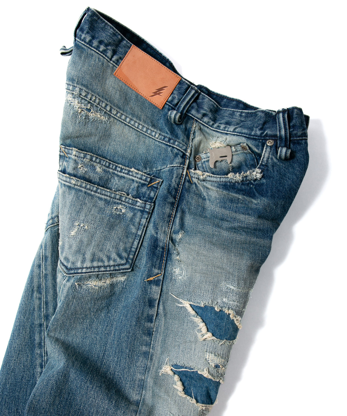 14oz ディープブルー ヘビーセルヴィッチ デニム 1977 レギュラーストレート クラッシュ & リペア + ユーズド加工 - INDIGO