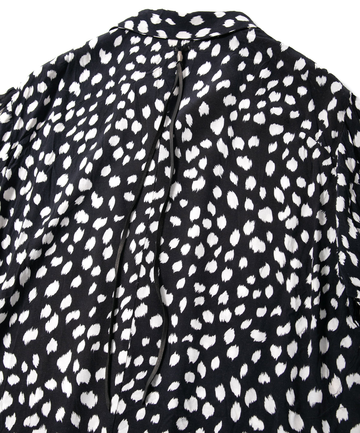 キュプラ レーヨン 豹柄プリントH/S 開襟シャツ  - BLACK