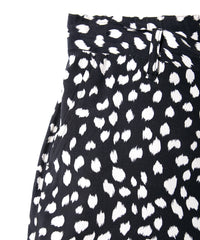キュプラ レーヨン 豹柄プリントショートパンツ - BLACK