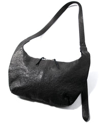 フルタンニン ピット鞣し シュリンク ホースハイド SHAFTER バナナバッグ  - BLACK