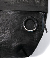 フルタンニン ピット鞣し シュリンク ホースハイド SHAFTER バナナバッグ  - BLACK