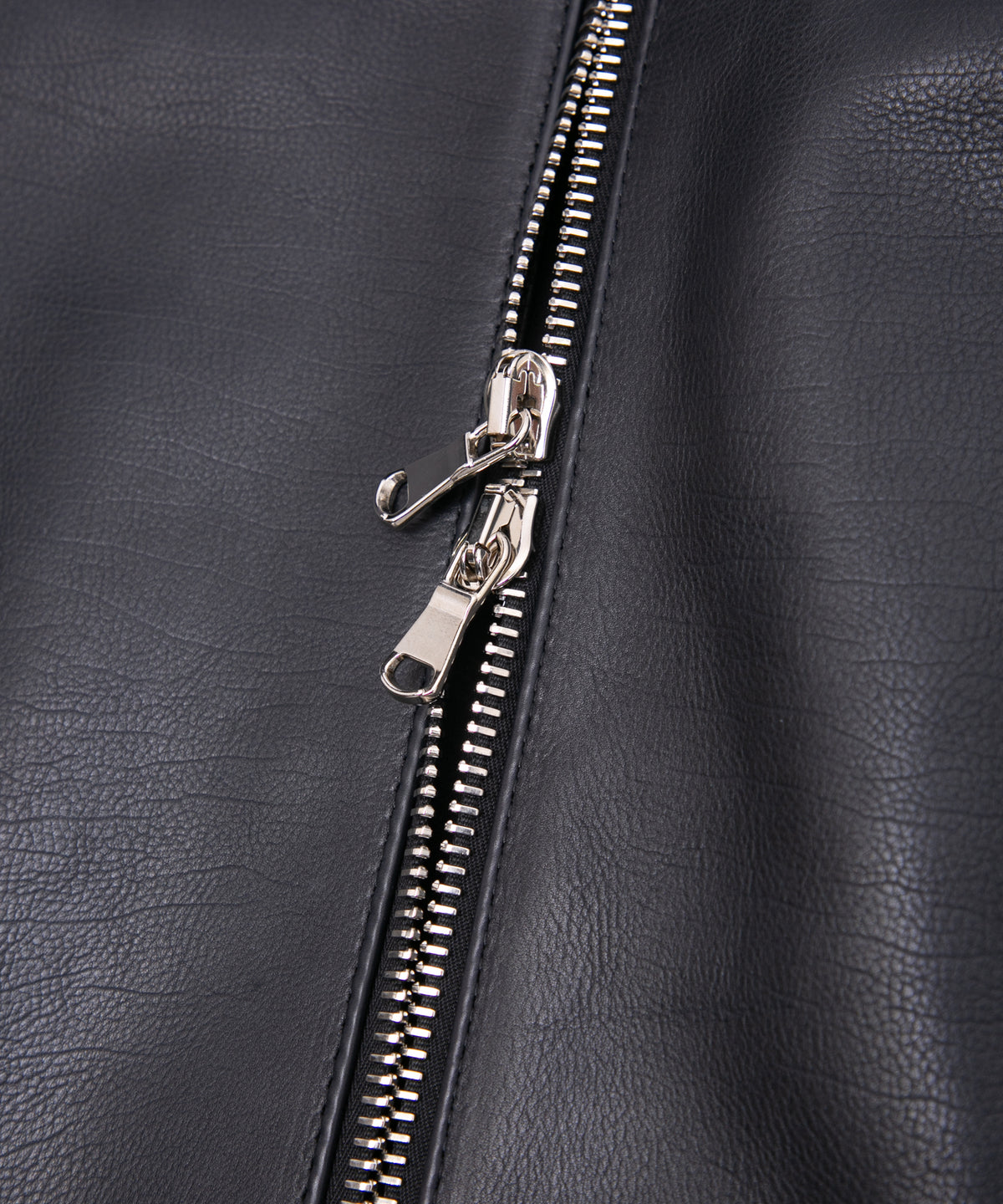 オイルカーフ SLATER シングルライダースジャケット - BLACK