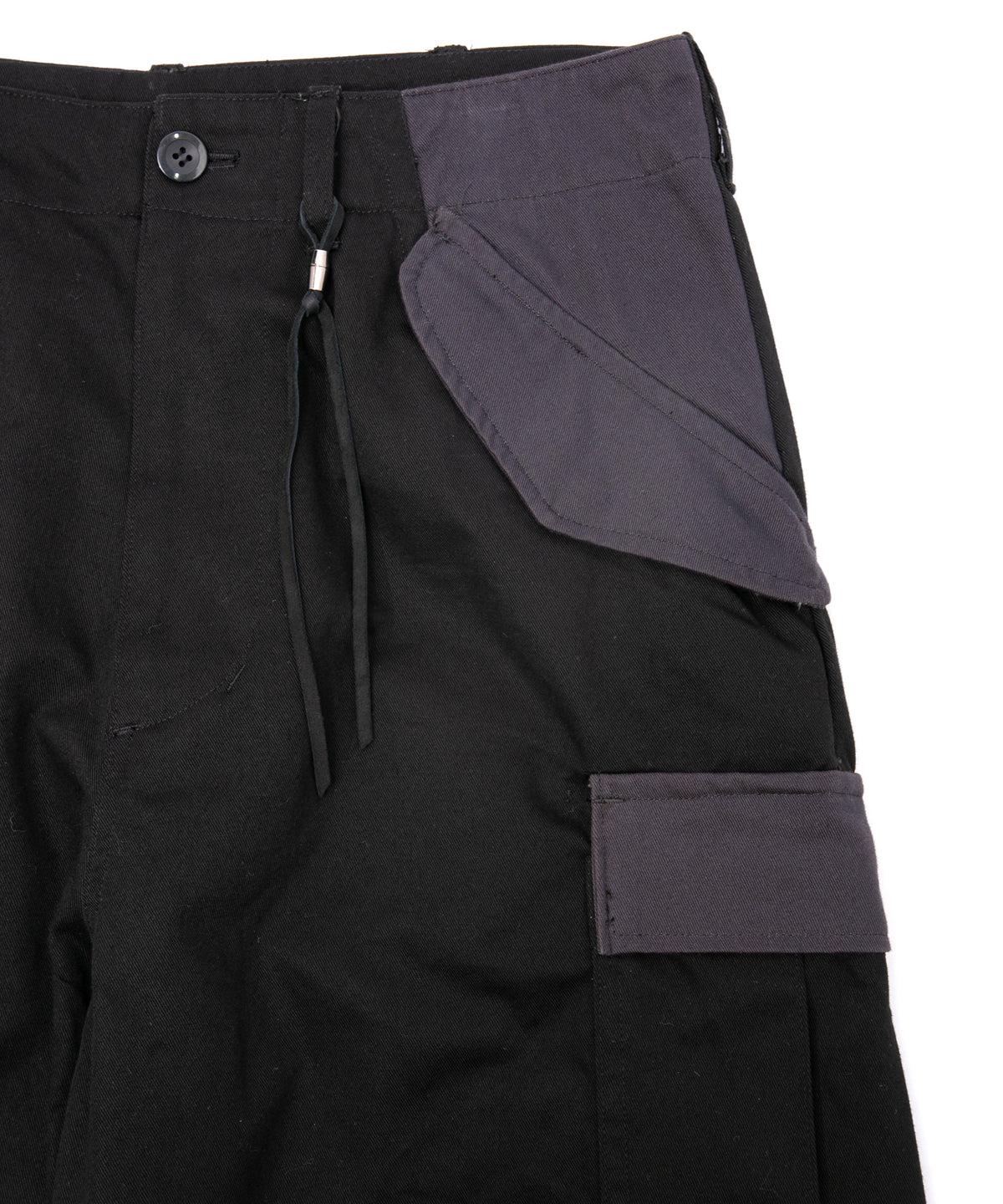 コットン ハイカウント チノクロス カーゴパンツ - BLACK