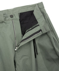 コットン ハイカウント チノクロス ワイドテーパードパンツ - OLIVE