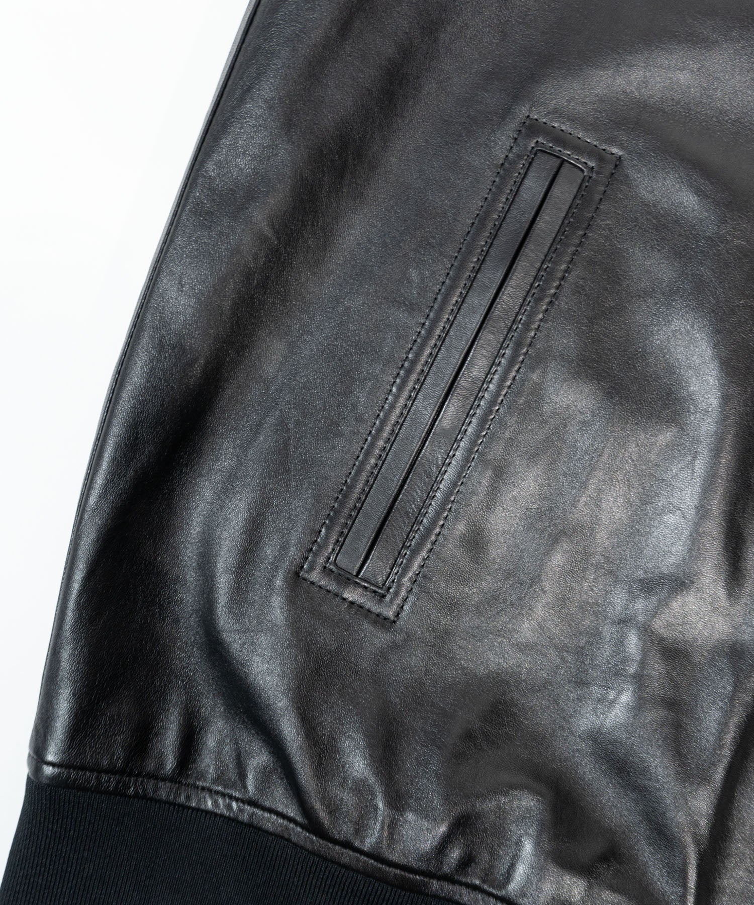 Load image into Gallery viewer, 『STRUM』×『LEON』×『B&#39;2nd』Entrefino lambskin leather blouson - BLACK