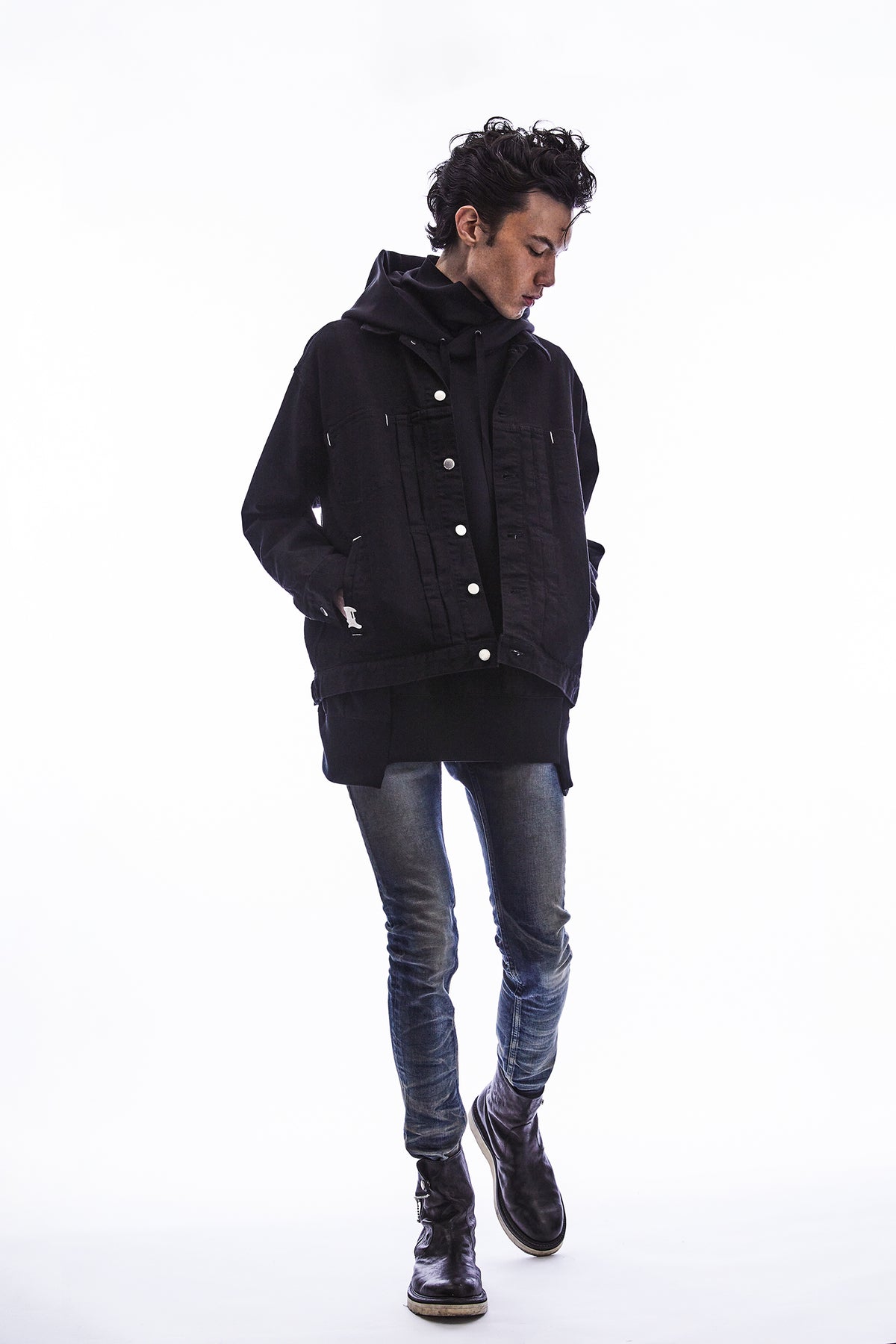 2023-24 AUTUMN / WINTER