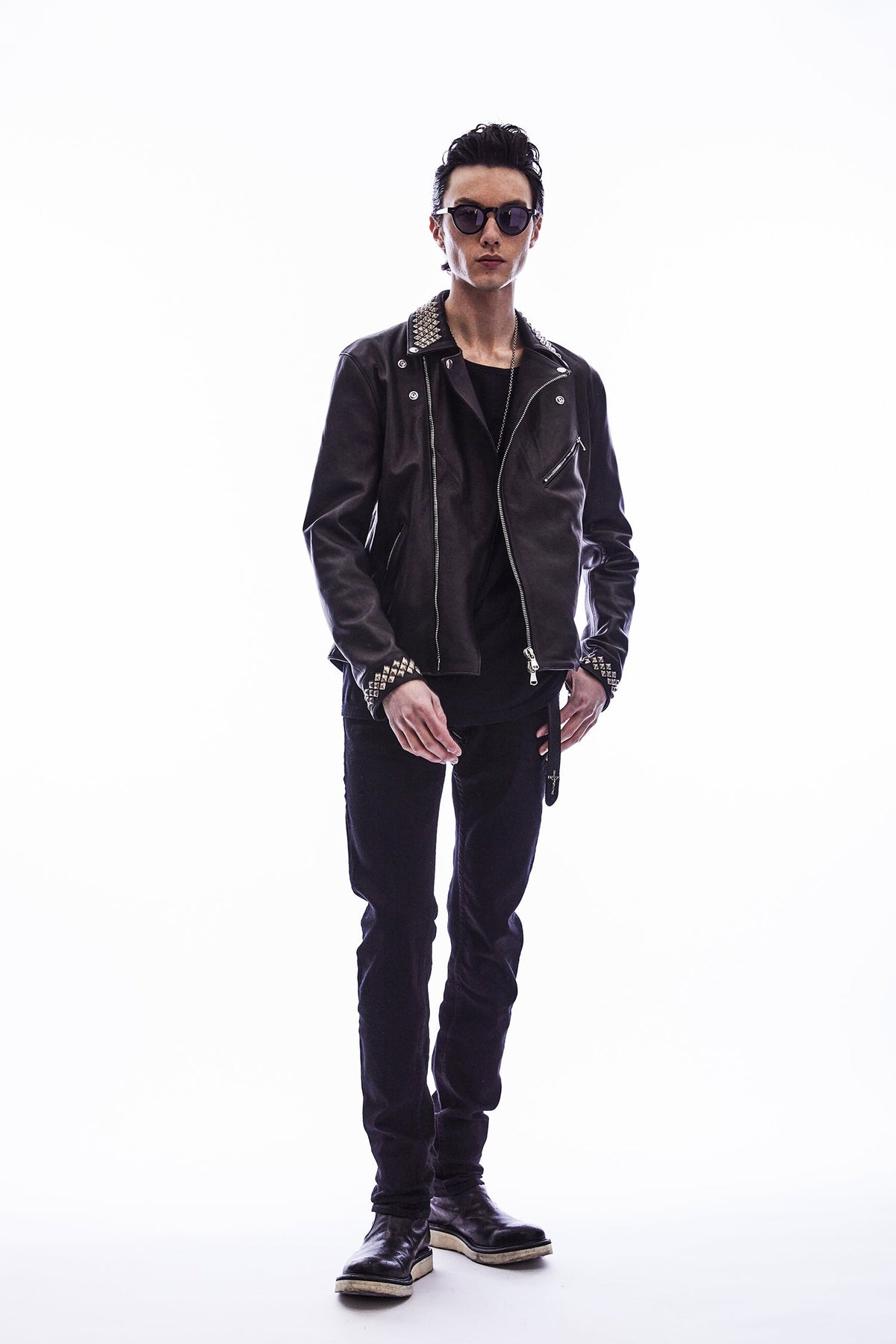 New Zealand Calf Skin "CRAY" Studs Double Riders - BLACK