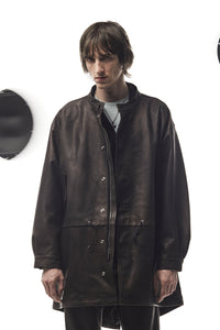 ハイブリッド タンニン鞣し カーフスキン 燃焼製品染め Burning Dyed  RUMBLE フィッシュテールコート - MILITARY BLACK