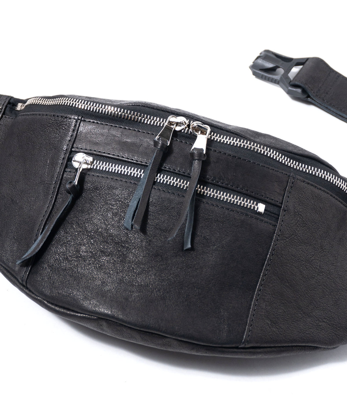 フルタンニン ピット鞣し シュリンク ホースハイド HIGH THROTTLE ボディーバッグ  - BLACK × SILVER