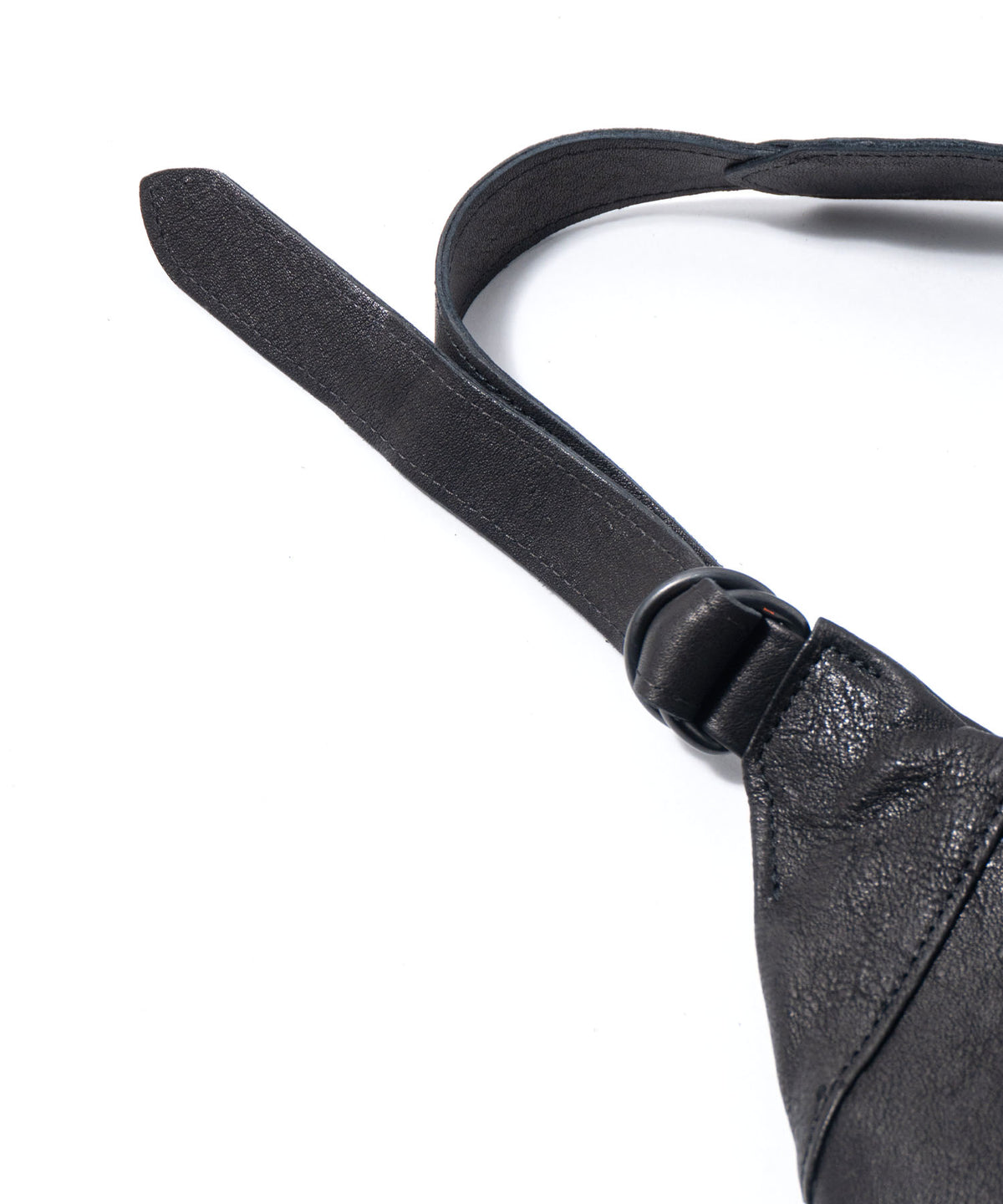 フルタンニン ピット鞣し シュリンク ホースハイド HIGH THROTTLE ボディーバッグ  - BLACK × SILVER