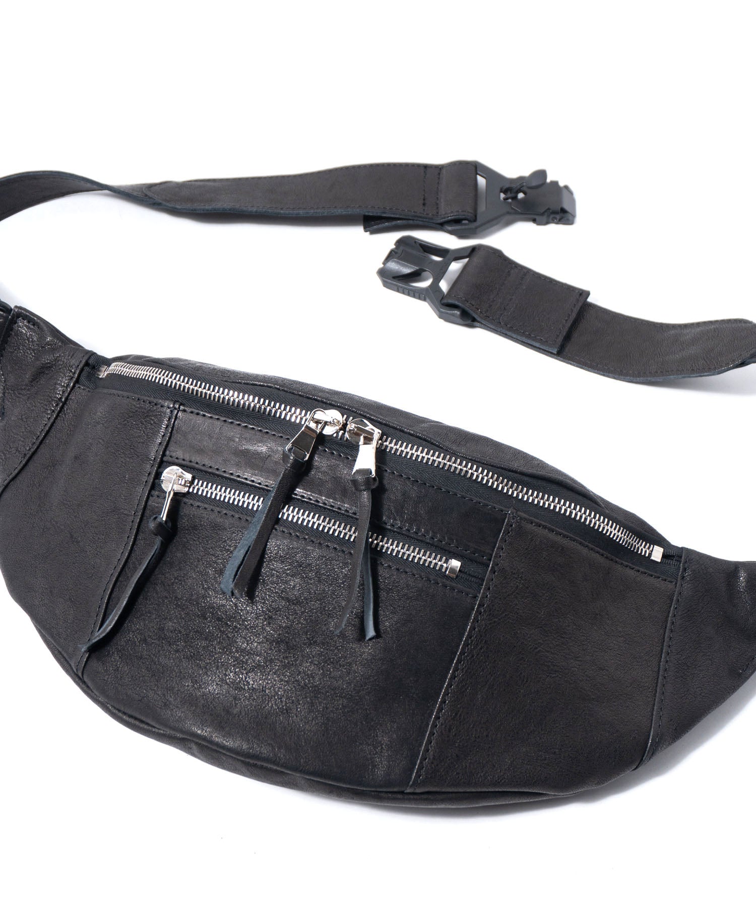 Load image into Gallery viewer, Pit Vegetable Full Tanned Shrank Horsehide Body Bag - BLACK × SILVER