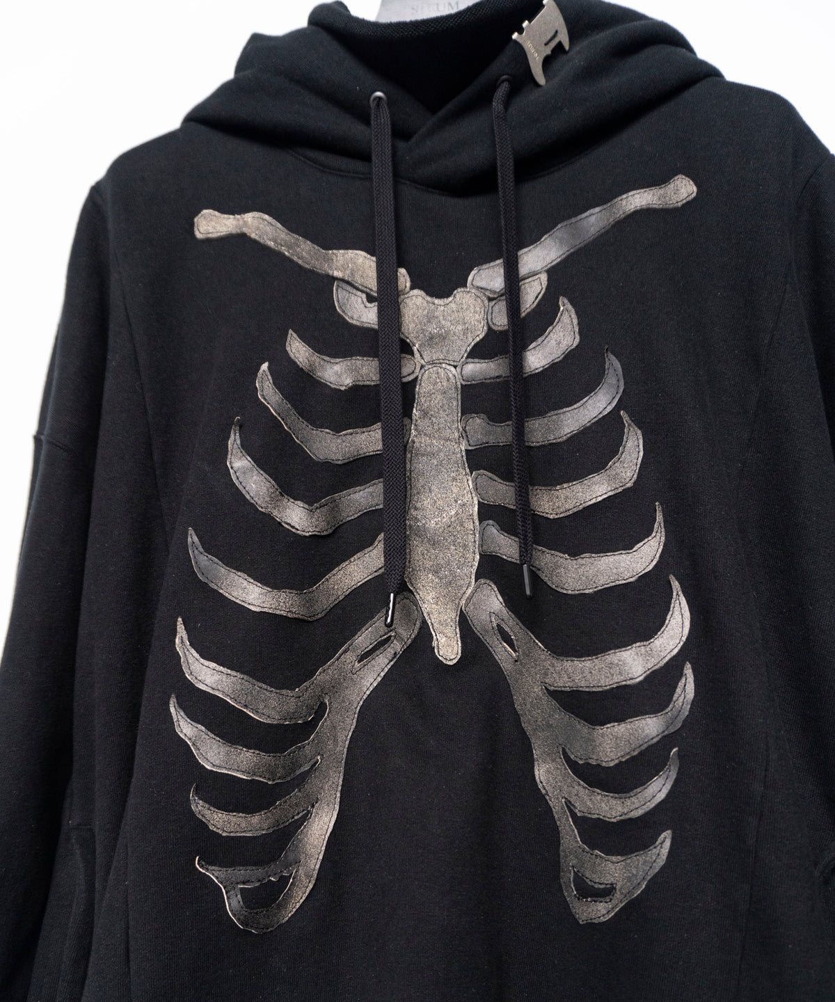 Pullover Bone Hoodie - BLACK