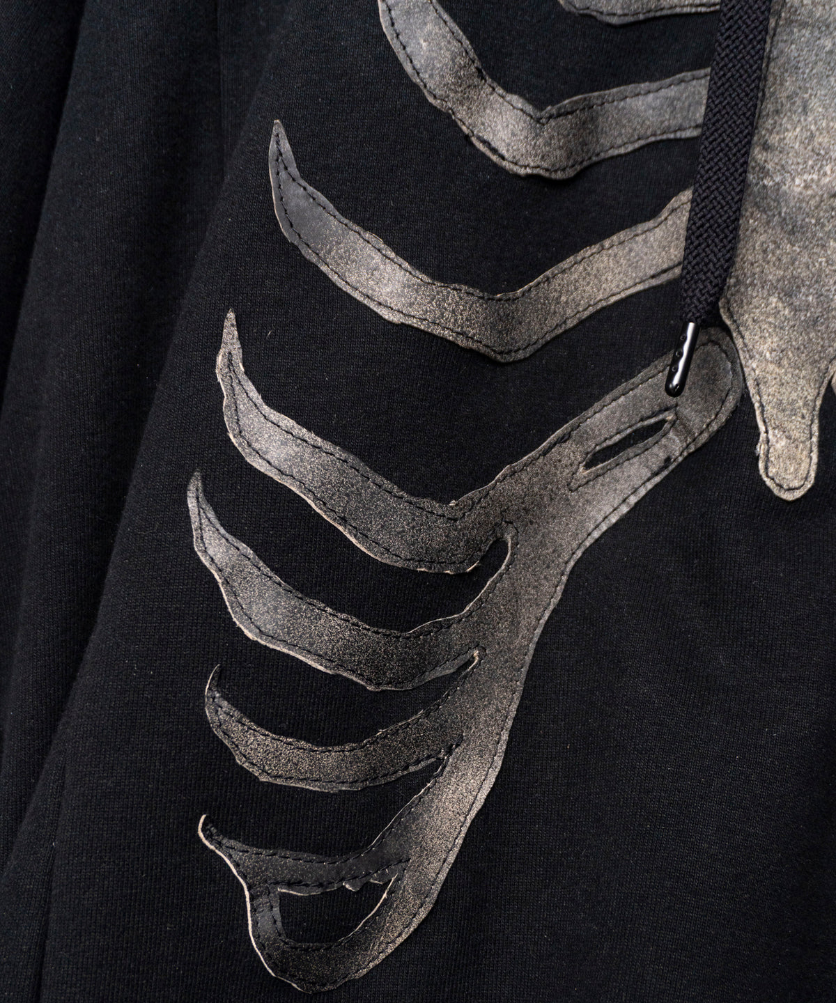 Pullover Bone Hoodie - BLACK