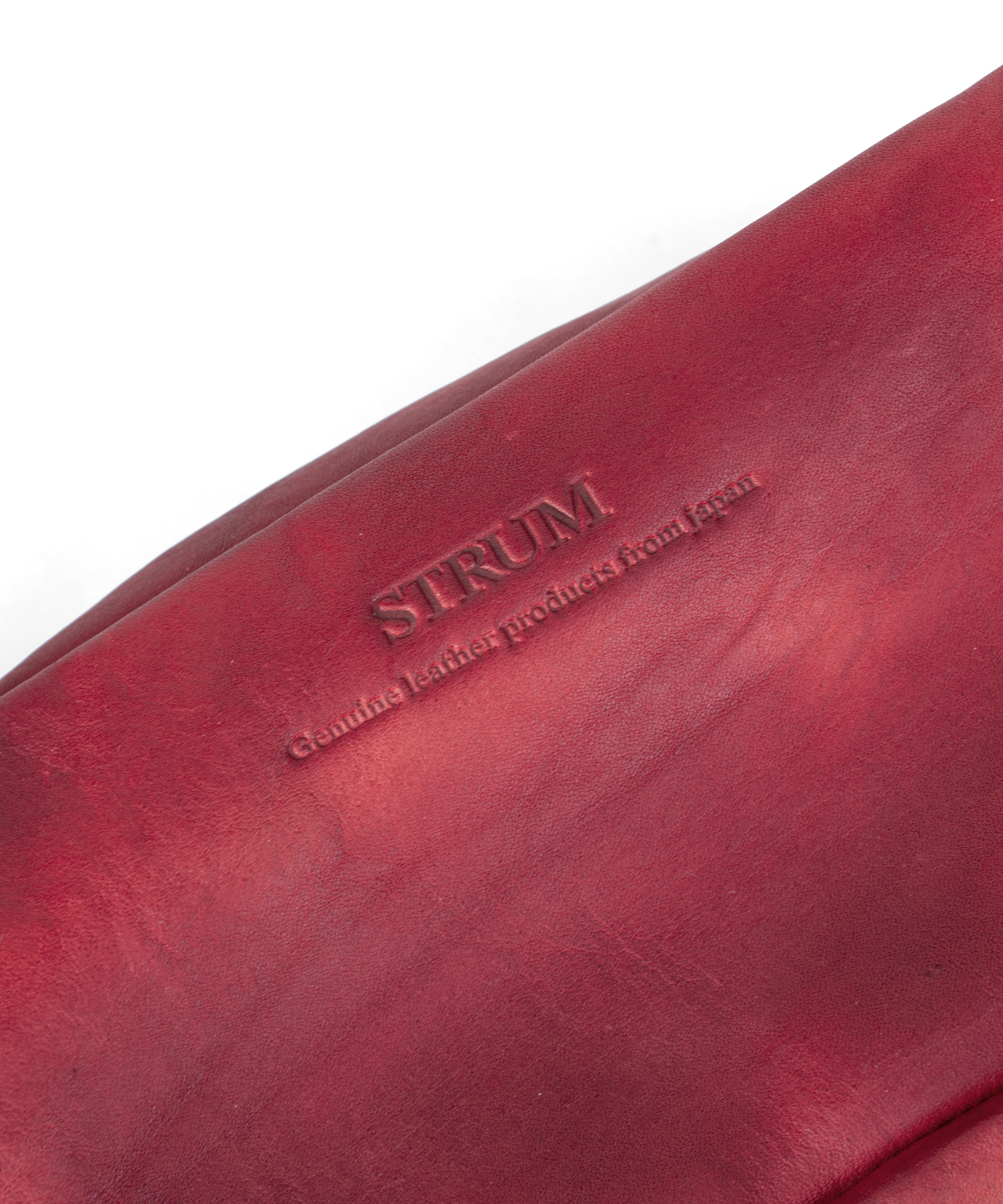 画像をギャラリービューアに読み込む, ベジタブルタンニン鞣し ダブルショルダー Burning Dyed - 燃焼製品染め HIGH THROTTLE ボディーバッグ - DEEP RUBY