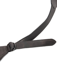 フルベジタブルタンニン鞣し ジャパン ベンズ Burning Dyed - 燃焼製品染め HIGH THROTTLE ボディーバッグ - GRAPHITE GRAY