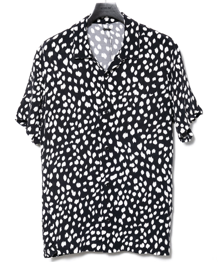 キュプラ レーヨン 豹柄プリントH/S 開襟シャツ  - BLACK